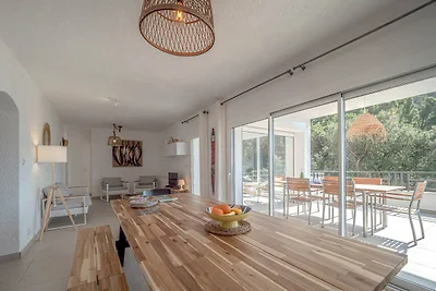 Apartment mit privatem Pool
