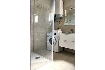 Apartment am Meer in Lokva Rogoznica