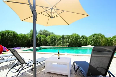 Villa in Muro met zwembad en prachtige tuin