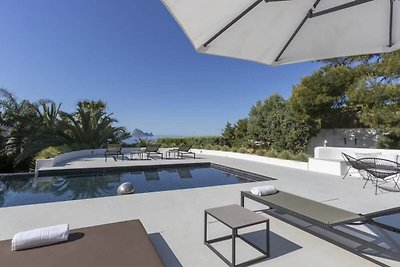 Ibizenkische Villa mit Meerblick