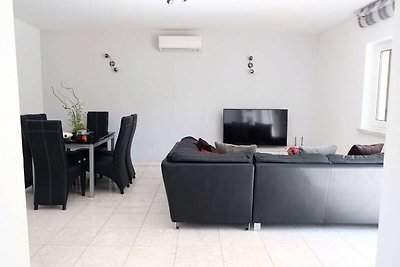 Villa Tonika -Two Bedroom Apartment with Terr...