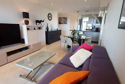 Apartment mit Meerblick mit Gemeinschaftspool