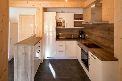 Ansprechendes Chalet mit Sauna und Whirlpool
