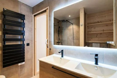 Ferienwohnung in Val Thorens mit Pool und...