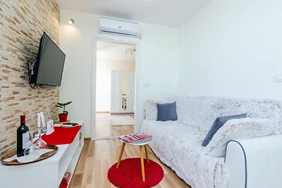 Apartment Vedrana- One-Bedroom Apartment with...