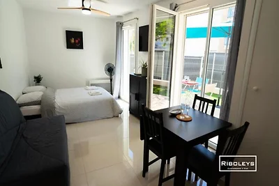 Studio für 4 Personen