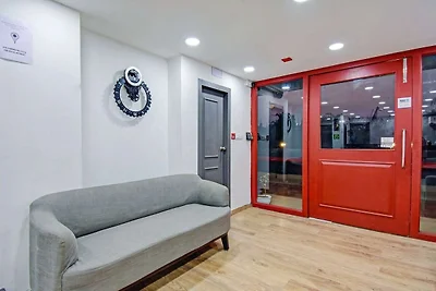 Super Townhouse The Royal Retreat