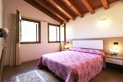 Bella casa vacanze a Miane con terrazza