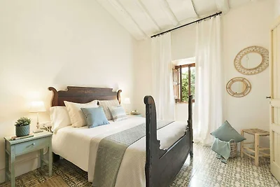 Herrenhaus in Garriguella mit privatem Pool
