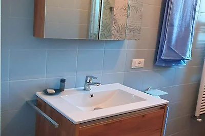 Italiaanse villa aan de kust met 3...