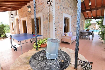 Haus in Buger mit privatem Pool und Garten