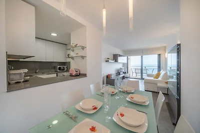 Beachfront apartment in L'Escala