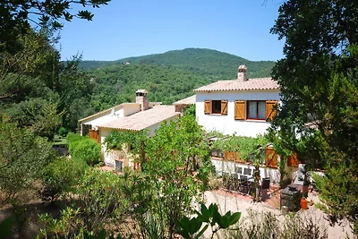 Ruhige Villa mit privatem Swimmingpool in...