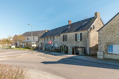 Schlichtes Ferienhaus mit Terrasse