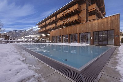 Uitnodigend chalet met zwembad in Tirol