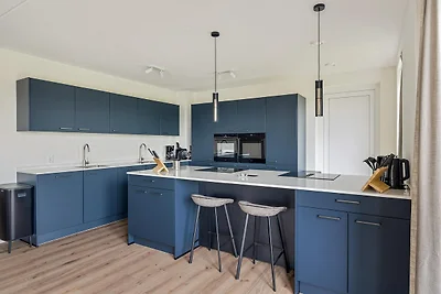 Villa am IJsselmeer mit privatem Steg