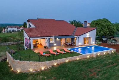 Villa in Rovinj mit Terrasse
