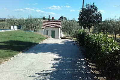 Idyllisches Cortona Cottage mit Pool