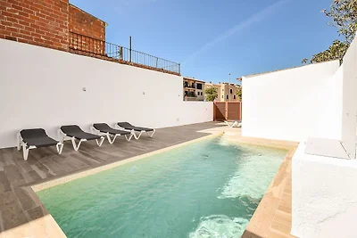 Modernes Ferienhaus mit privatem Pool