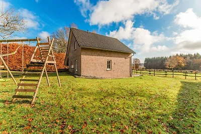 Geräumiges Ferienhaus mit eigenem Garten in...