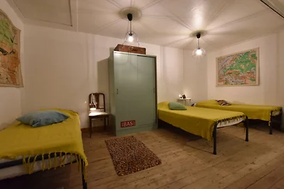 Geräumiges Ferienhaus in der Nähe des Waldes