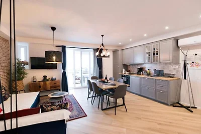 Three Bedroom Apartment with Balcony