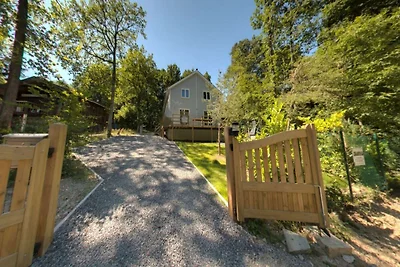 Luxuriöses Chalet mit Sauna im Wald
