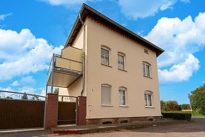 Ferienwohnung In Petersberg mit Garten