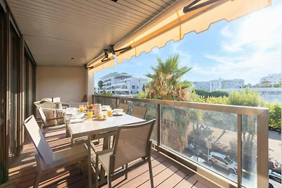 Apartment in Palm Beach in der Nähe von Mouré...