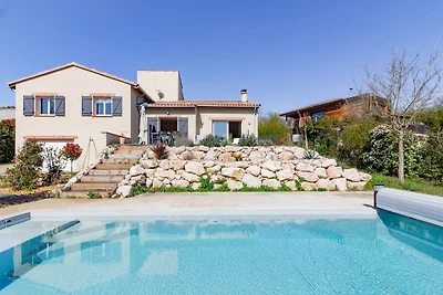 Casa vacanze con piscina a Mondonville