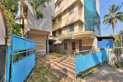 Townhouse Green Field Stadion Karyavattom