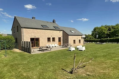 Schöne Villa ist mit allem modernen Komfort...