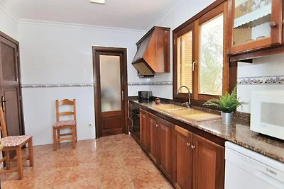 Haus in Buger mit privatem Pool und Garten