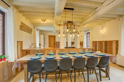 Luxuriös renoviertes Haus mit Wellness im...