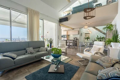 Villa mit privatem Pool und Blick auf die...