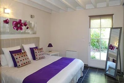 Cottage, St Martin aux Buneaux