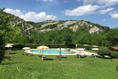 Gemütliches Landhaus in Apecchio mit Pool