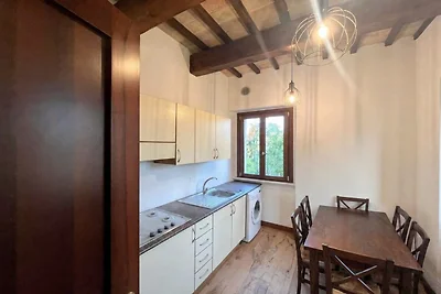 Appartement in een dorp met zwembad