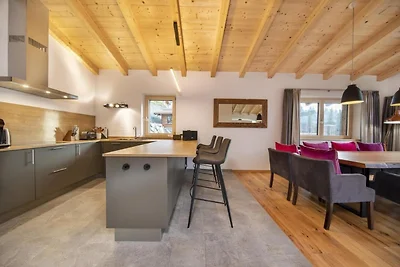 Chalet in Neukirchen bij Skilift