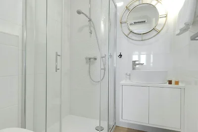 Appartamento Dalmazia a Preko con piscina