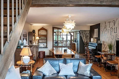 Geräumiges Ferienhaus in Vresse-sur-Semois mi...
