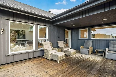 8 Personen Ferienhaus in lyngdal-By Traum