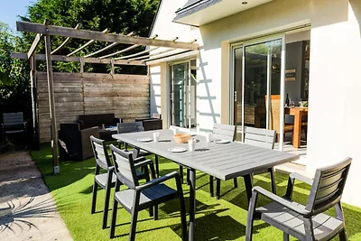 Casa a Plomeur vicino alla spiaggia di La...