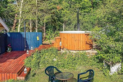Schönes Ferienhaus mit Sauna in Roslev
