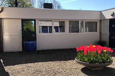 Bungalow in ruhiger Anlage in Strandnähe