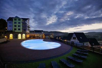 Modernes Penthouse mit Blick auf das Rurtal