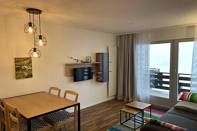 Grazioso appartamento con vista collina