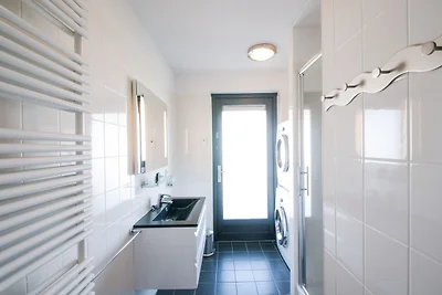Moderne Lodge im Nationalpark