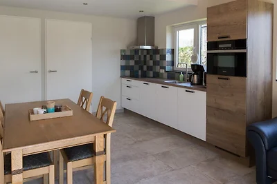 Ferienhaus für zwei Personen für 8 in...