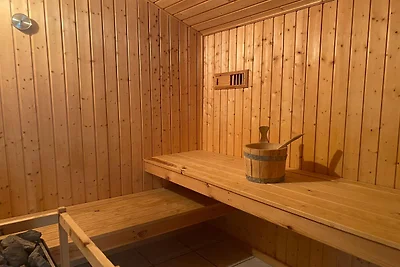Waterside Nest in Waren
